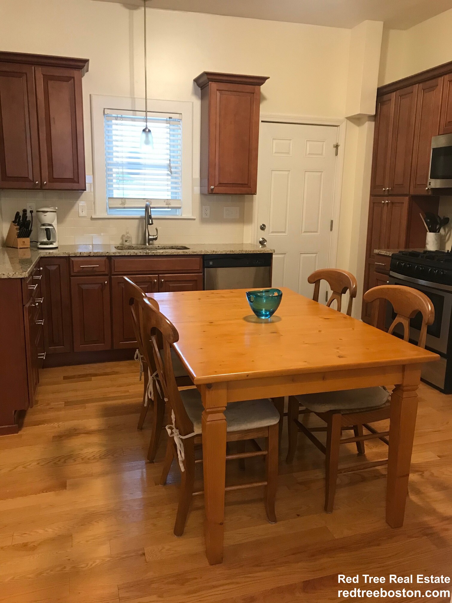 48 Cameron Ave, Davis Square