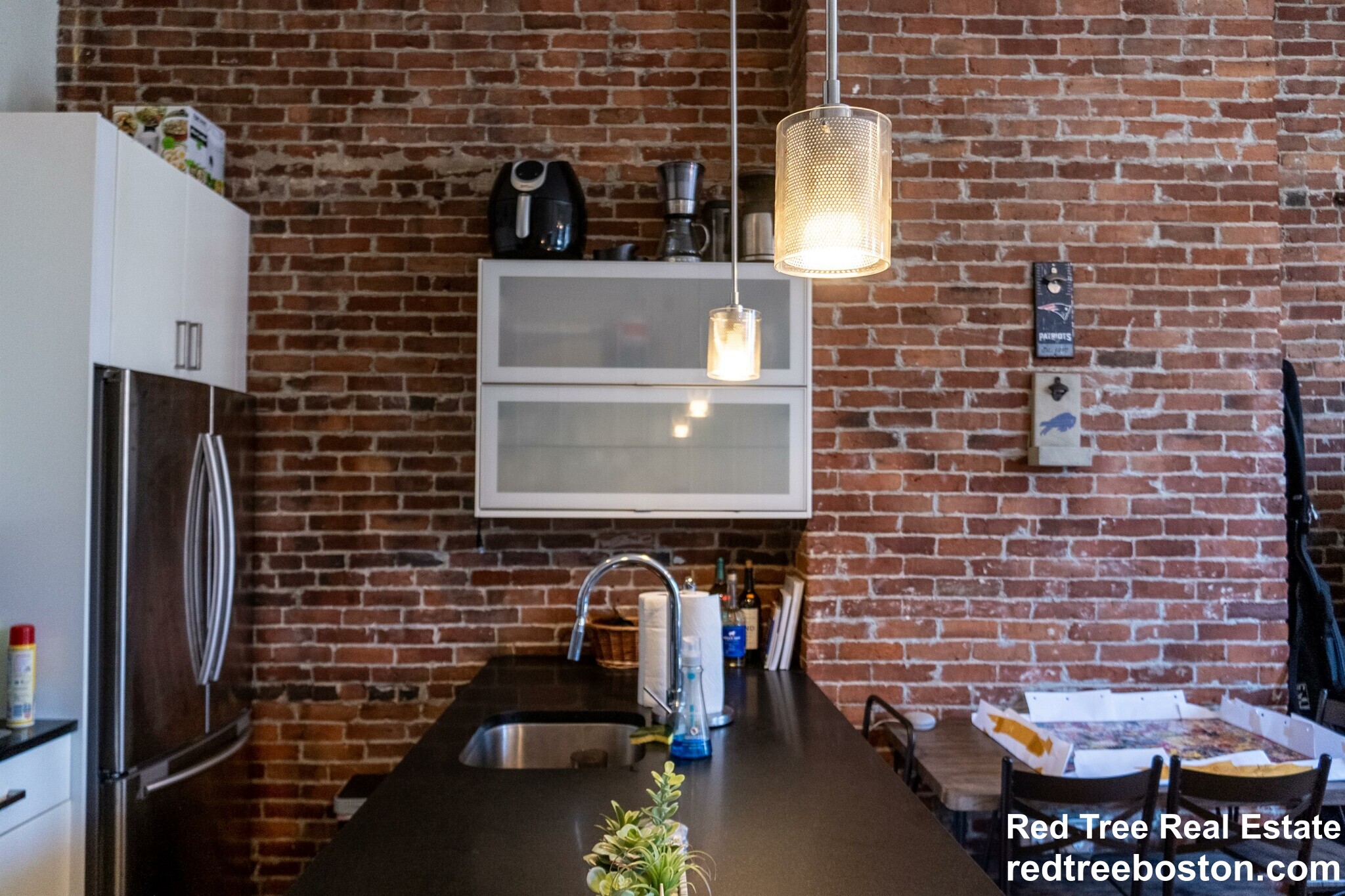 656 Massachusetts Ave, South End