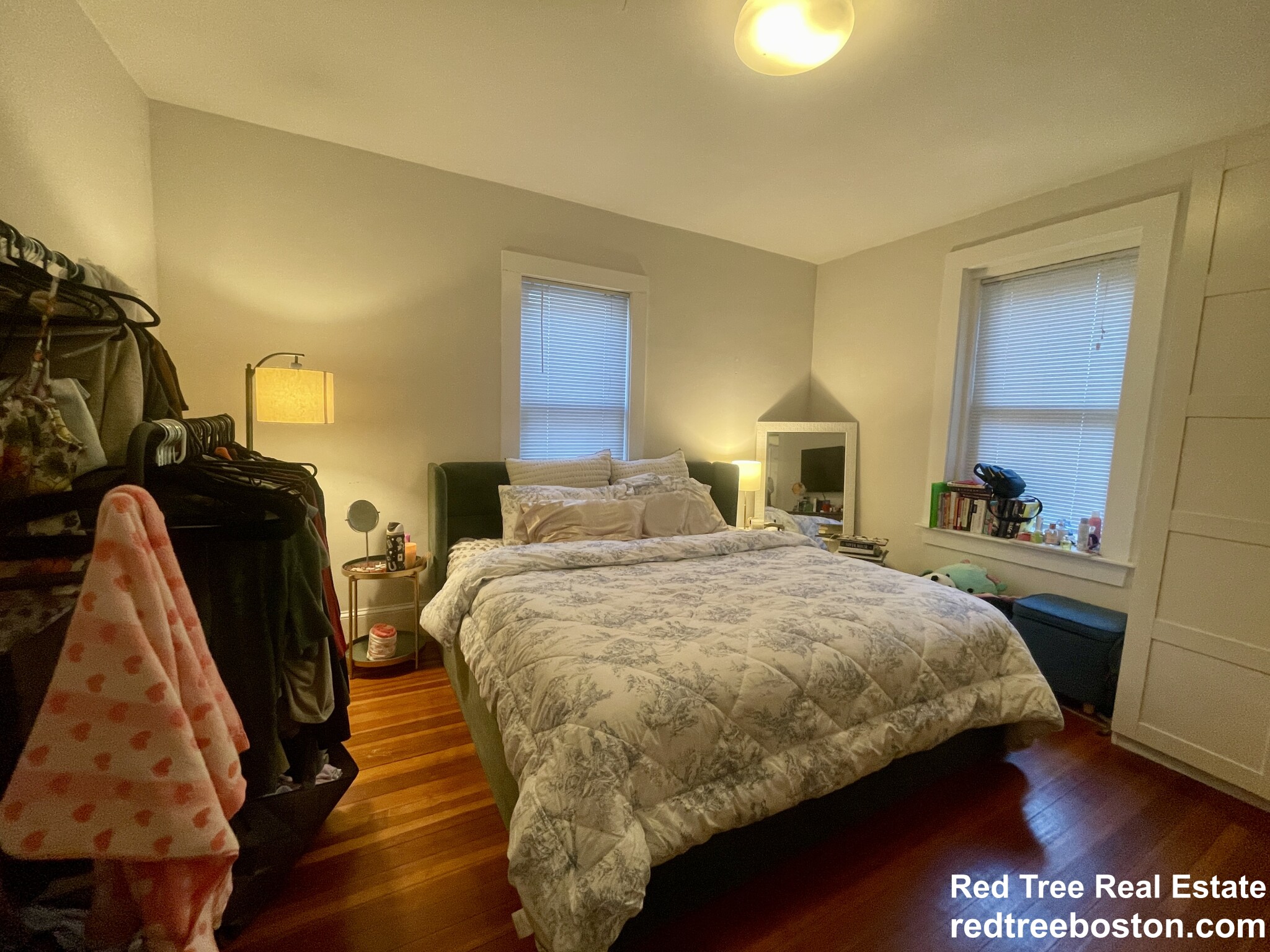 7 Riverside Pl, Cambridgeport