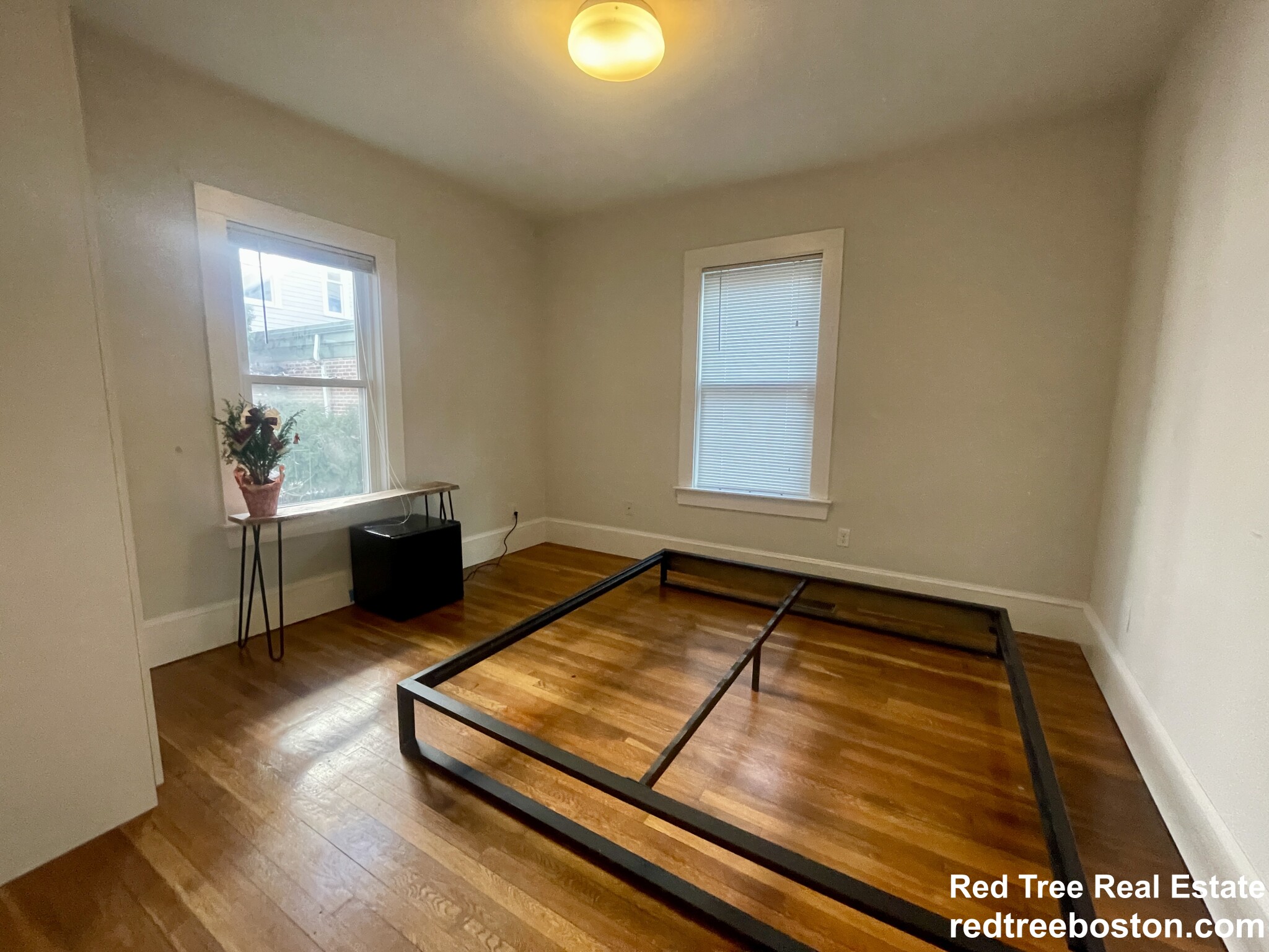 7 Riverside Pl, Cambridgeport
