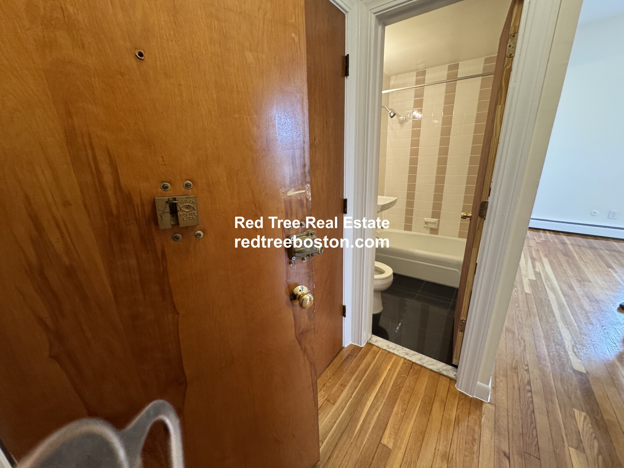 160 North Beacon St, Brighton