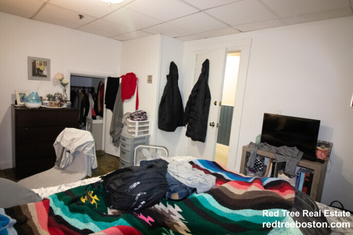 238 Hemenway St, Fenway