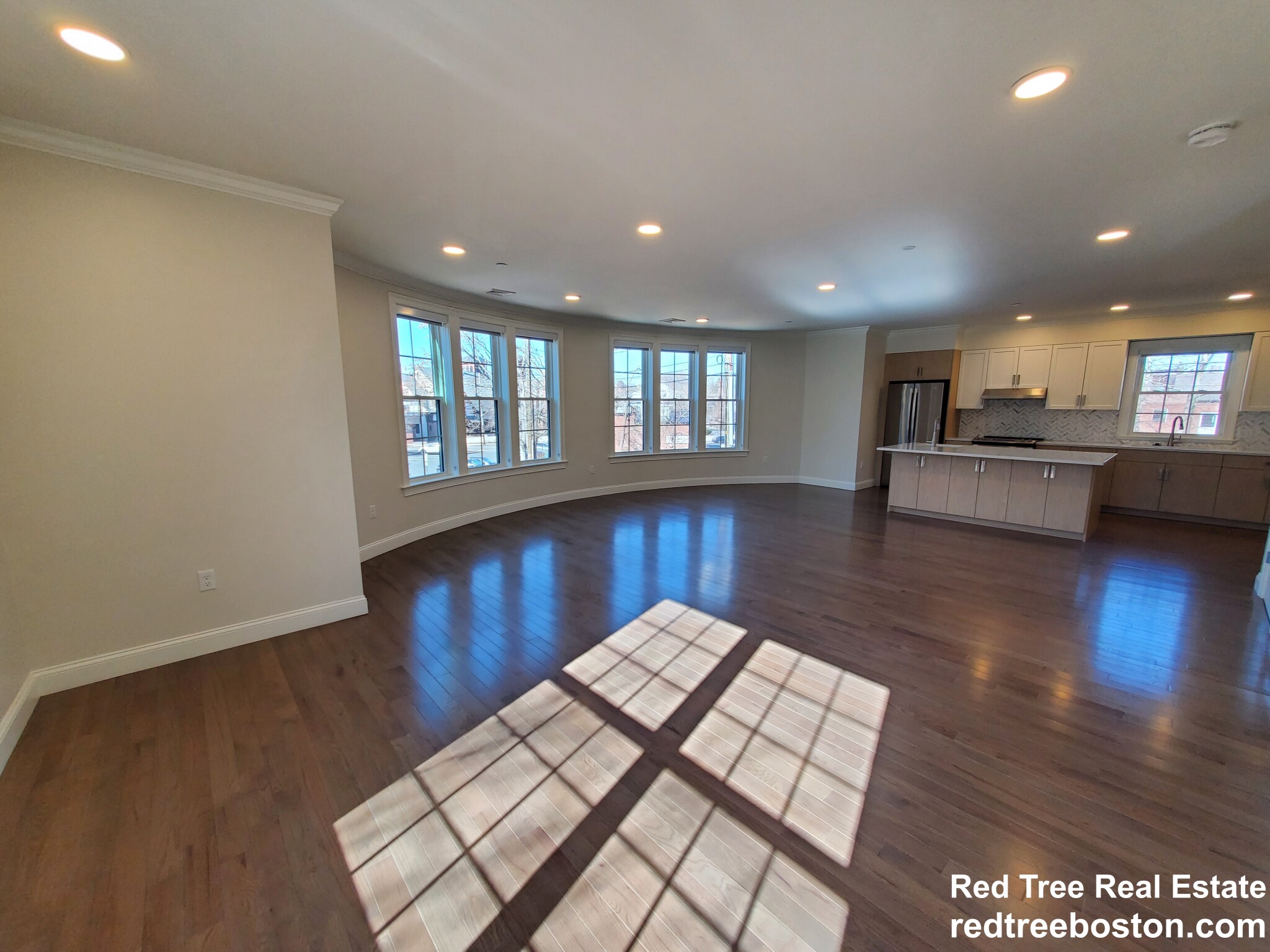 39 Herrick Rd, Newton Center