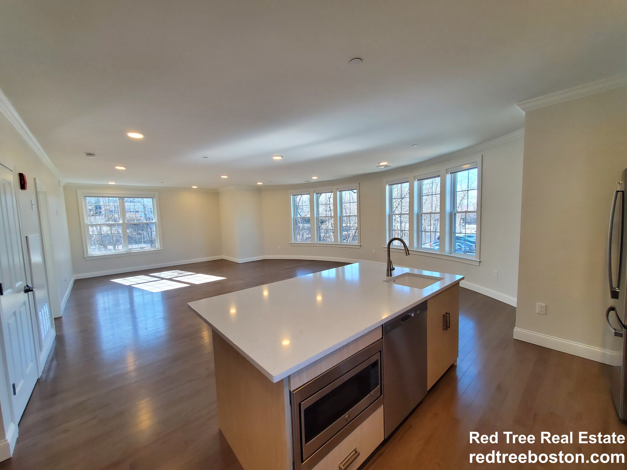 39 Herrick Rd, Newton Center