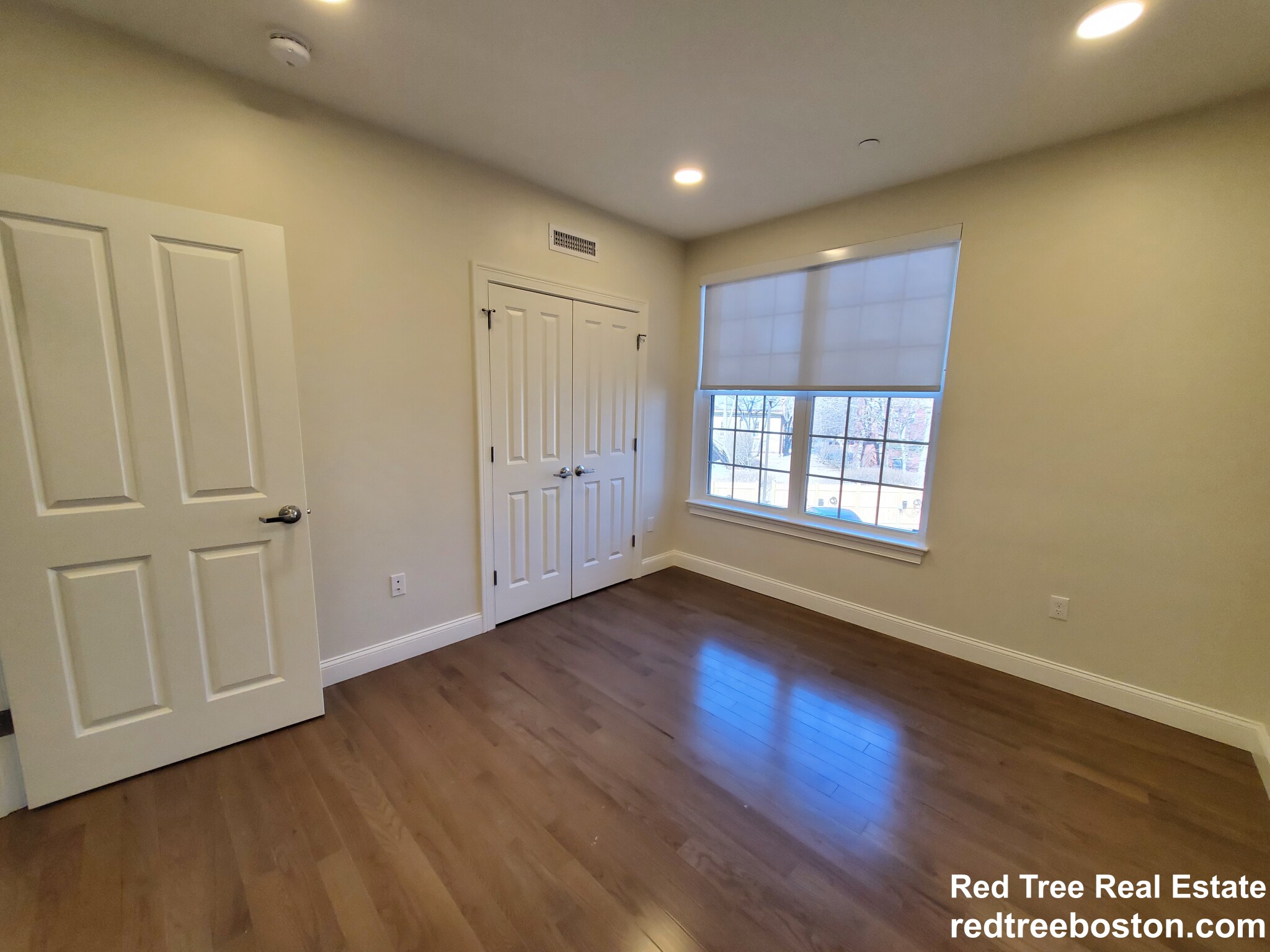 39 Herrick Rd, Newton Center