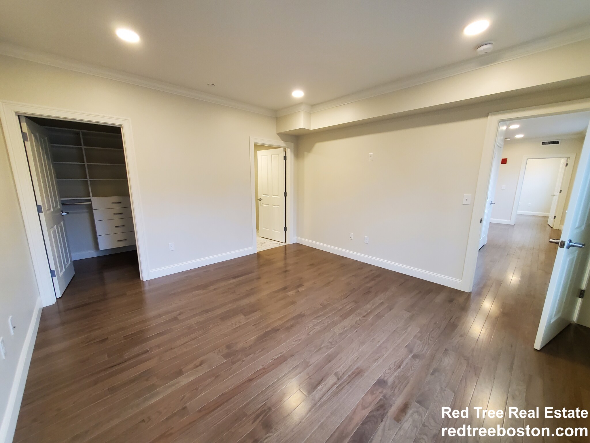 39 Herrick Rd, Newton Center