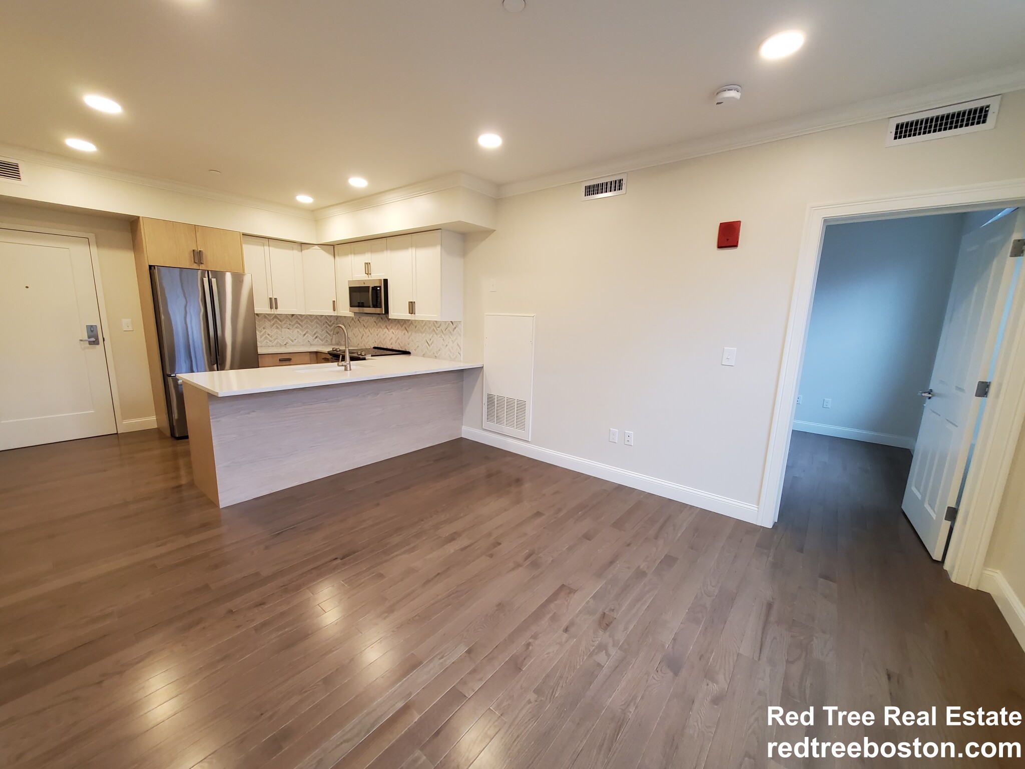 39 Herrick Rd, Newton Center