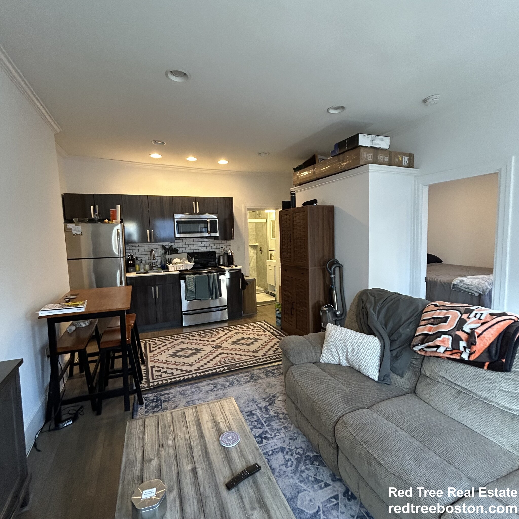 225 Newbury St, Back Bay