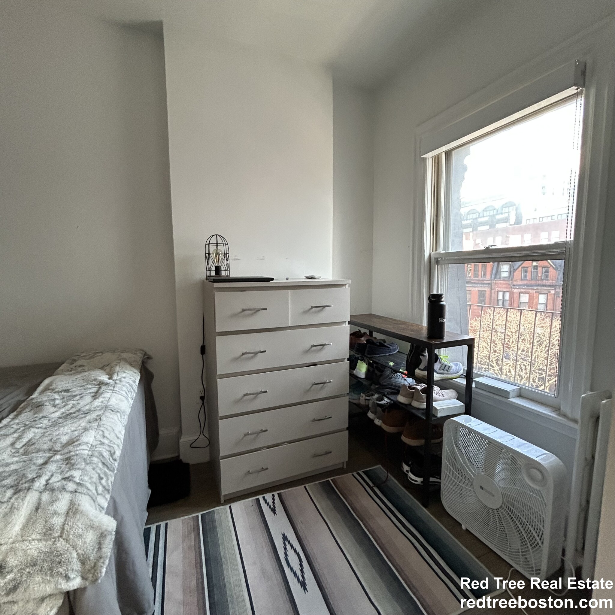 225 Newbury St, Back Bay