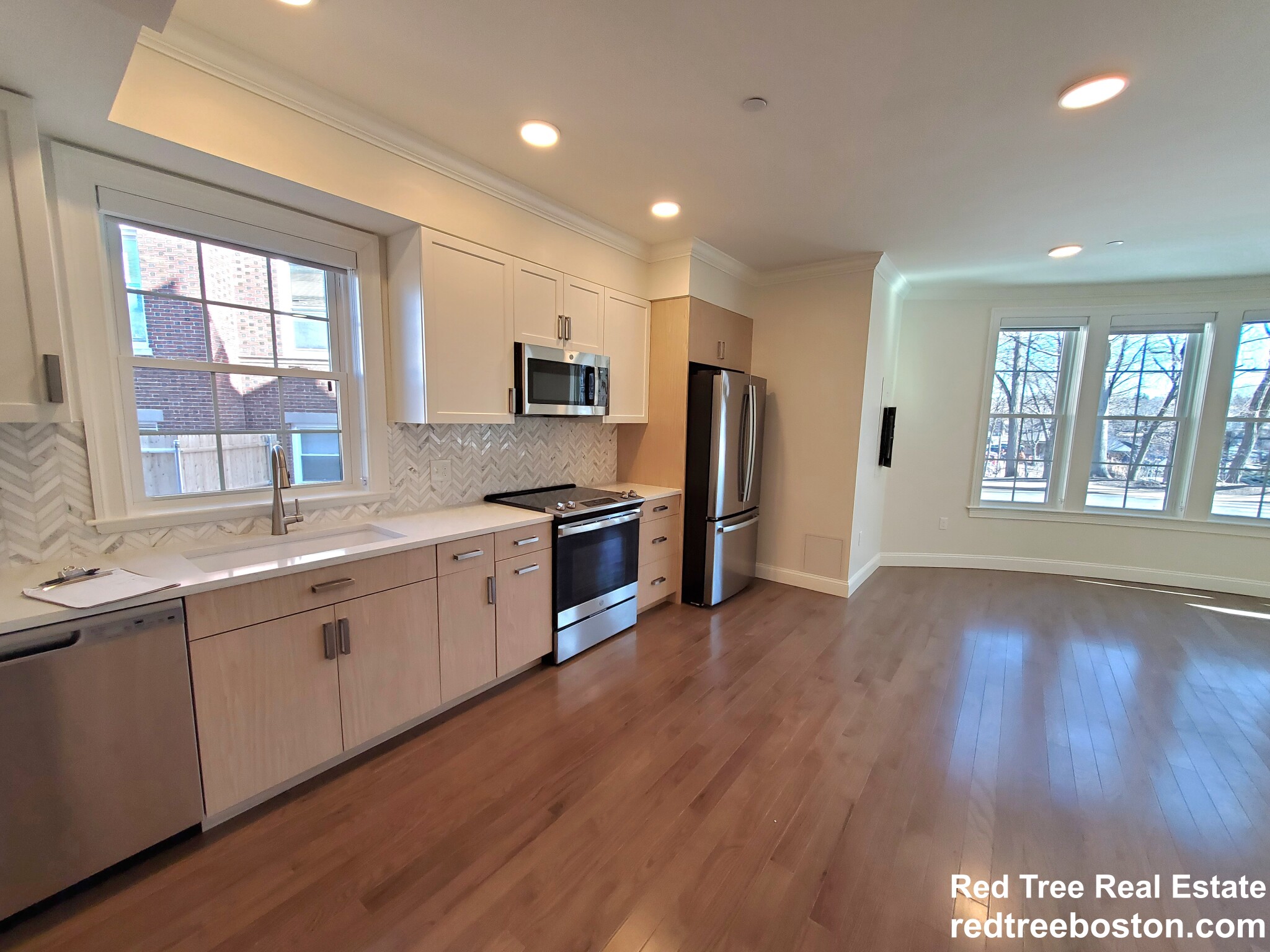 39 Herrick Rd, Newton Center