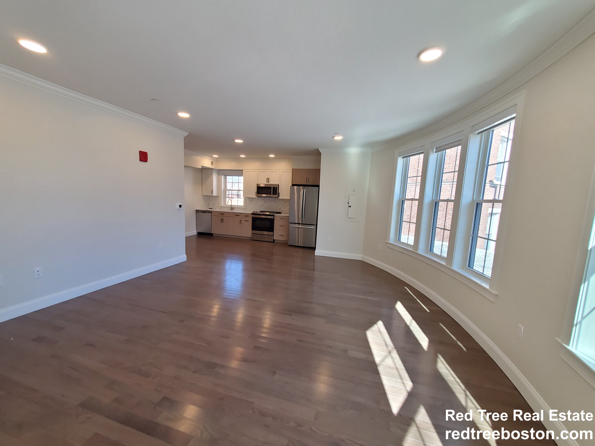 39 Herrick Rd, Newton Center