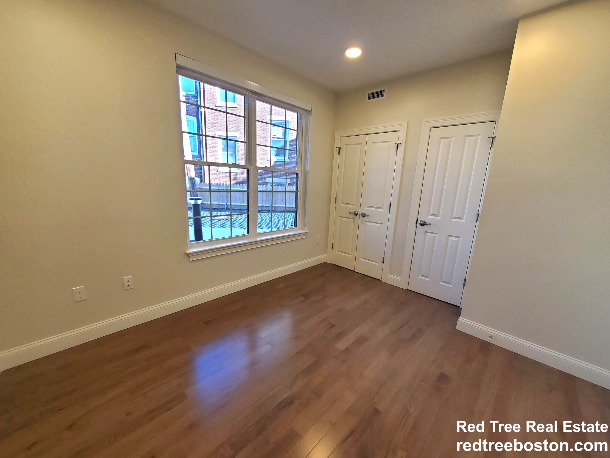 39 Herrick Rd, Newton Center