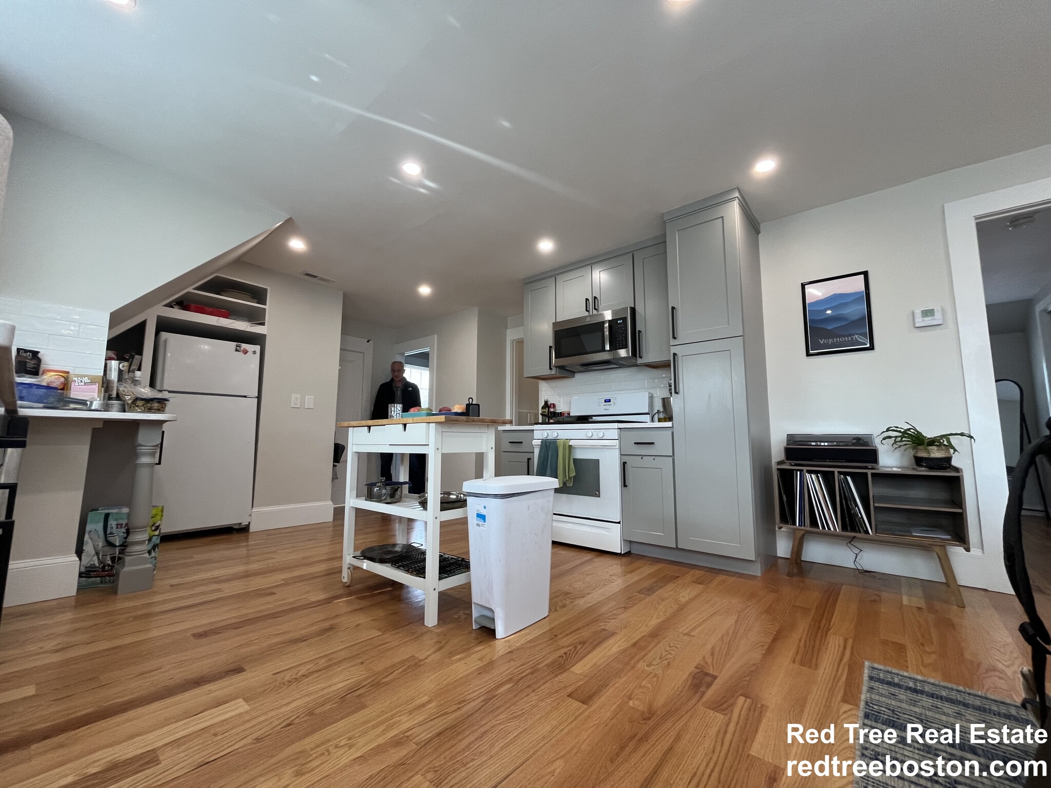 6 Primrose St, Roslindale