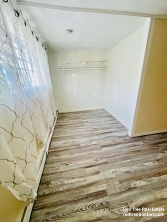 20 Radcliffe Rd, Allston