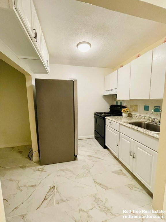 20 Radcliffe Rd, Allston