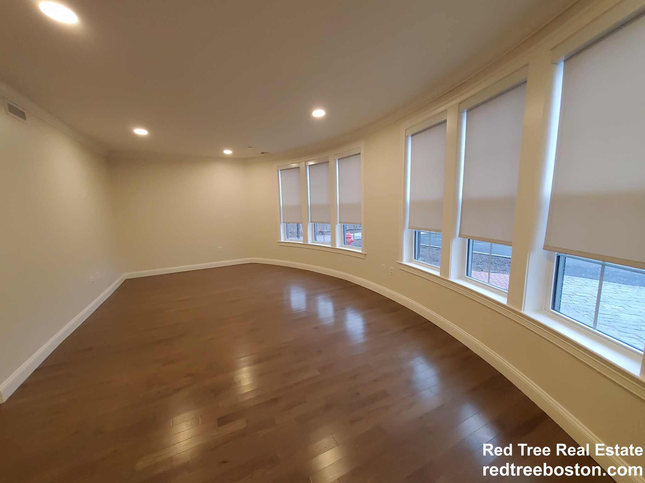 39 Herrick Rd, Newton Center