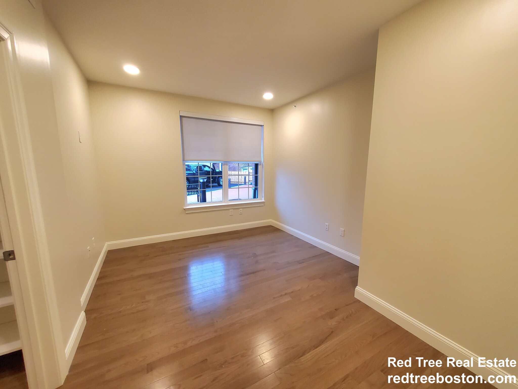 39 Herrick Rd, Newton Center