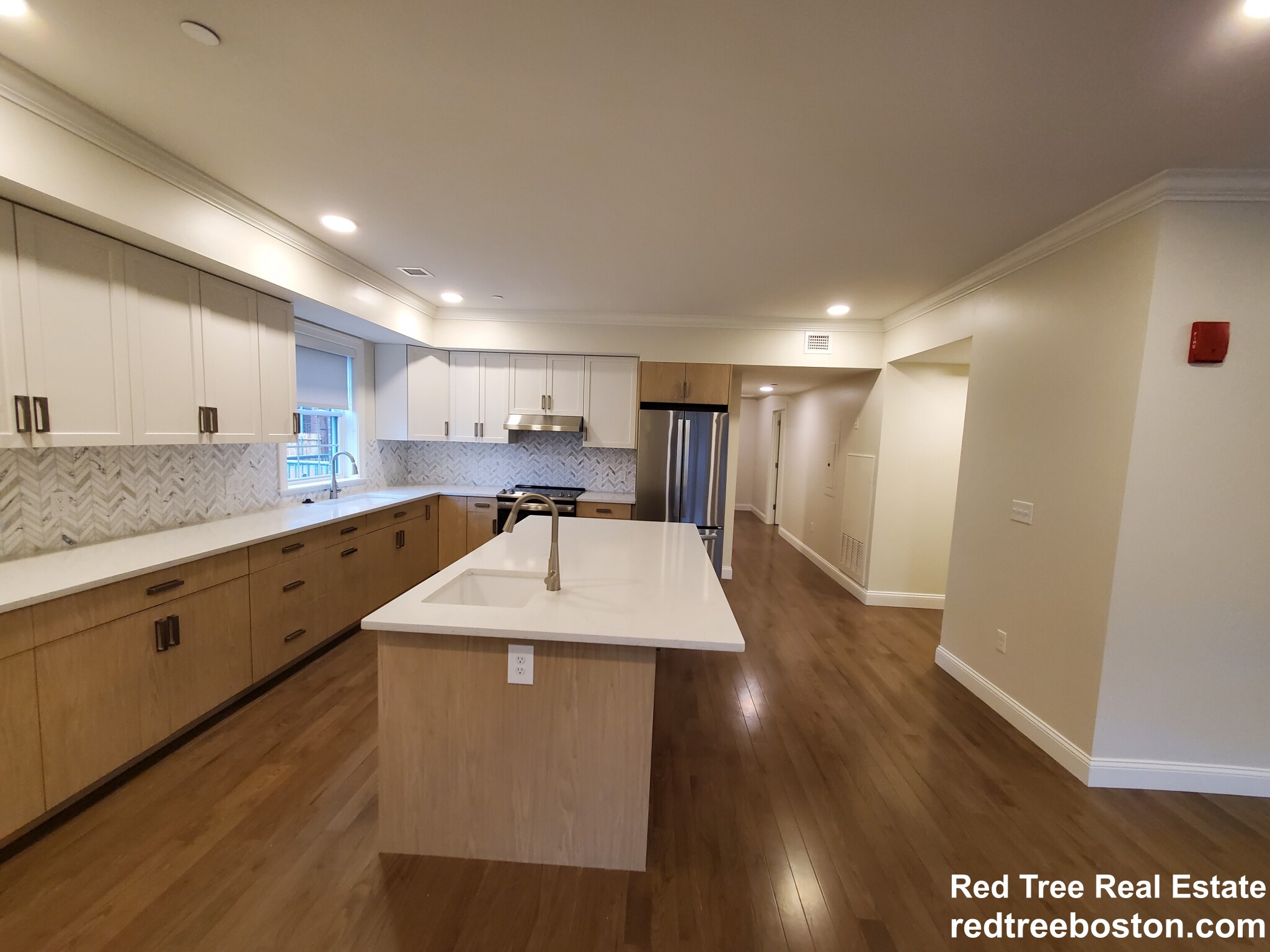 39 Herrick Rd, Newton Center