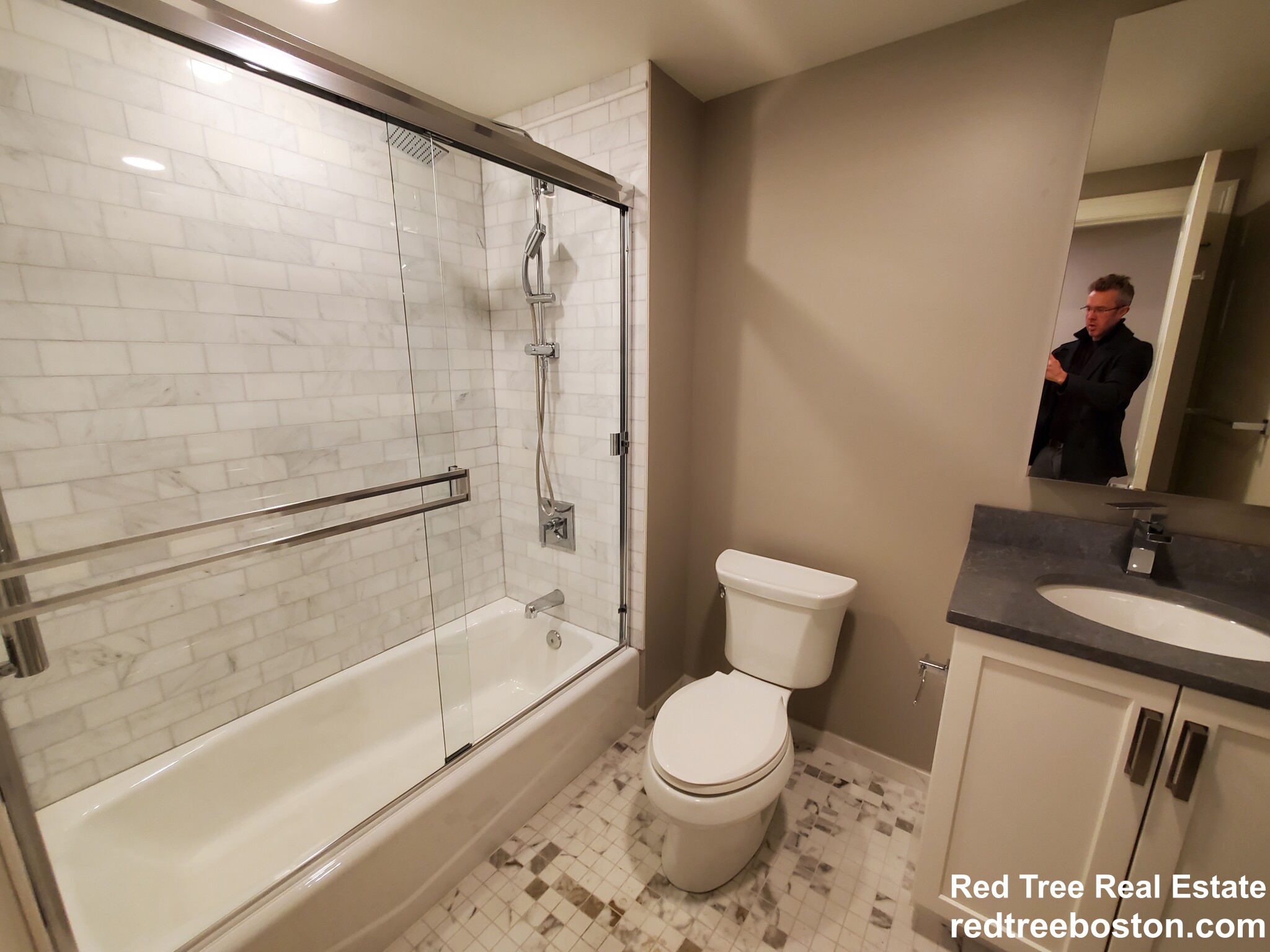 39 Herrick Rd, Newton Center