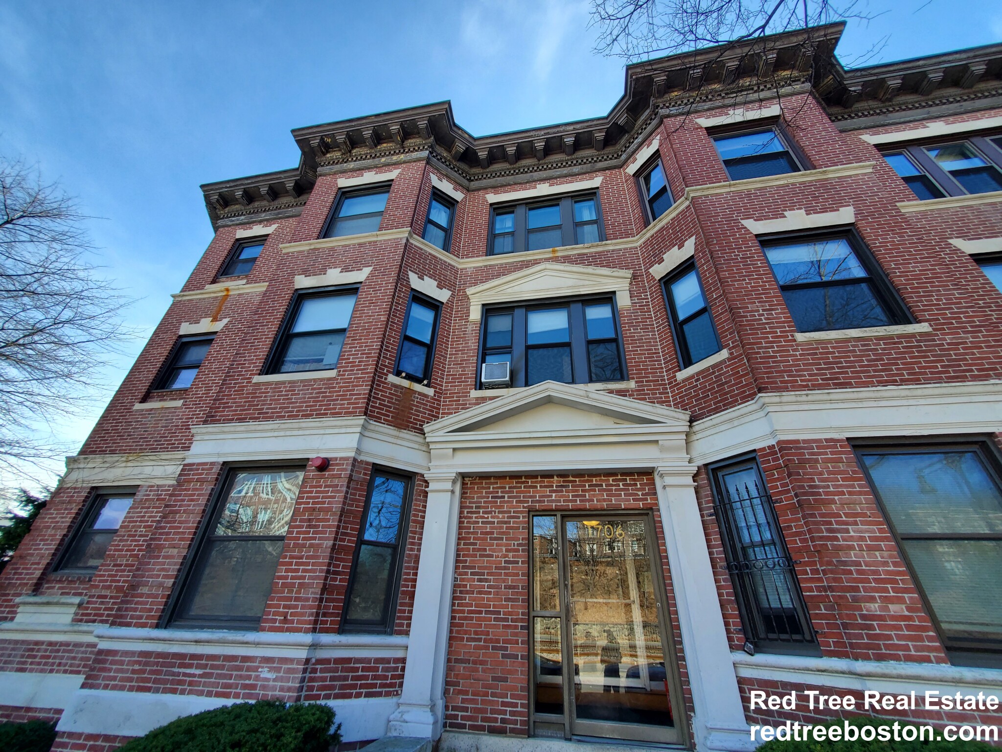 1706 Commonwealth Ave, Brighton