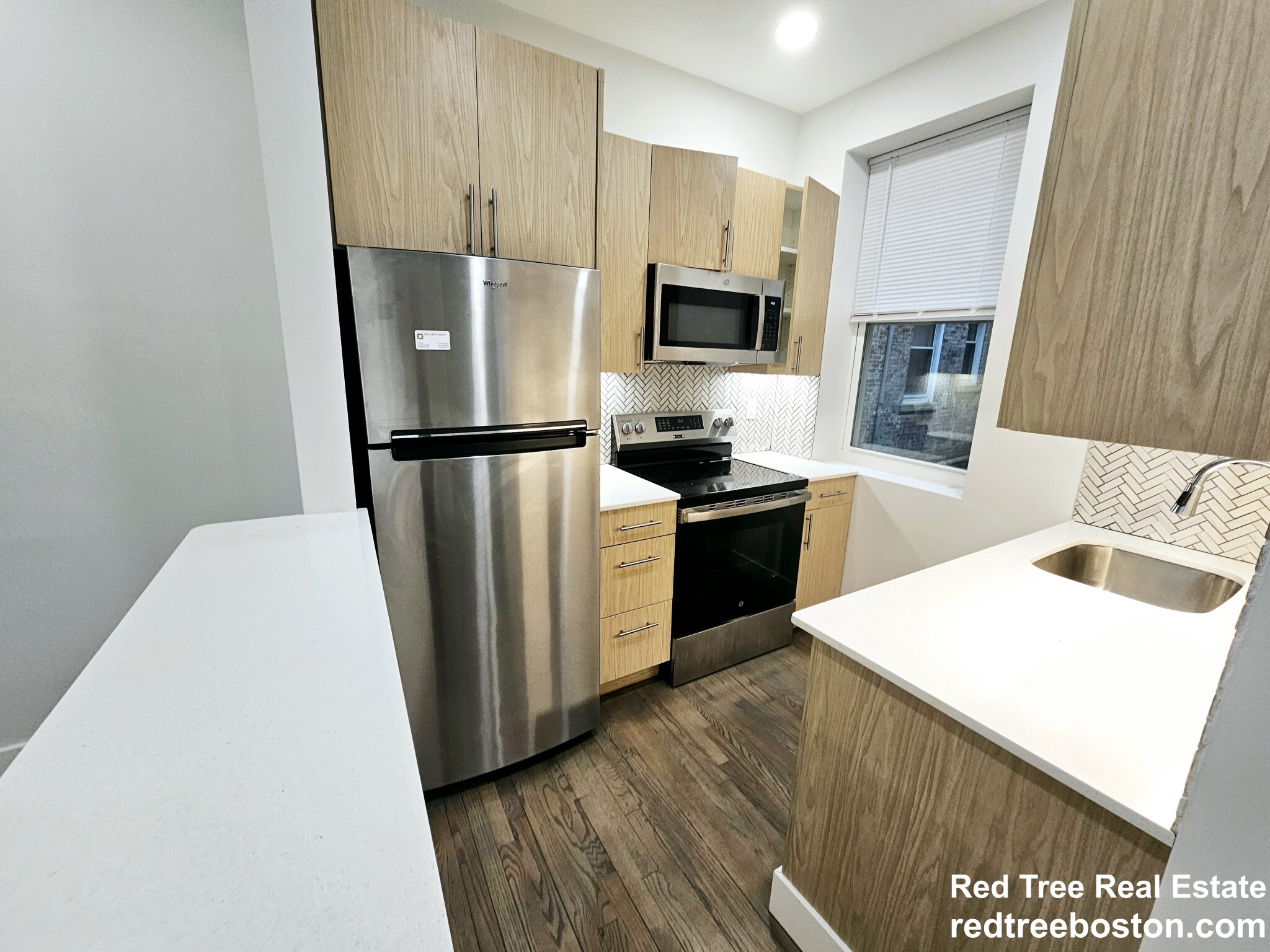 36 Queensberry St, Fenway