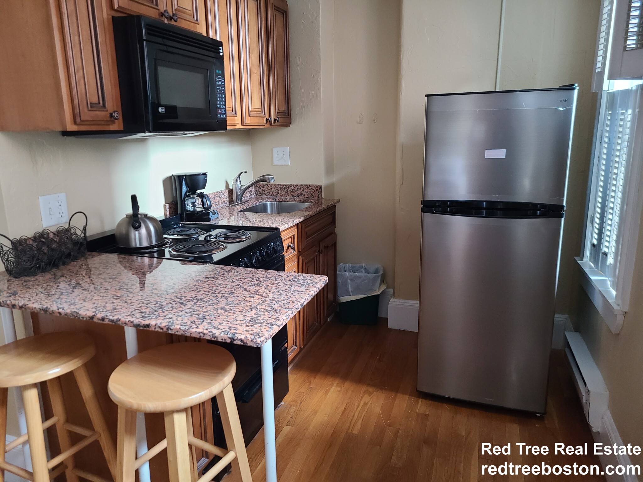 48 Hereford St, Back Bay