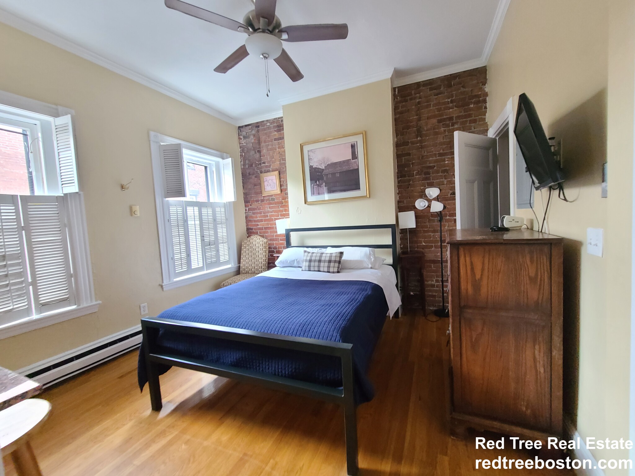 48 Hereford St, Back Bay