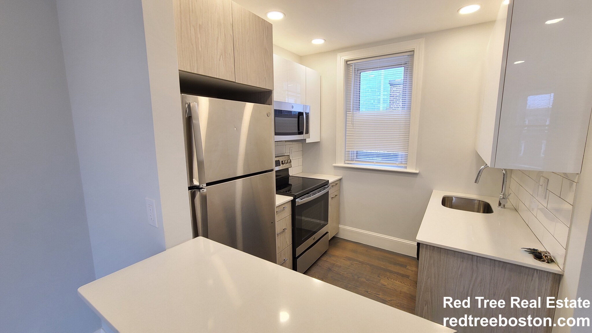 109 Queensberry St, Fenway