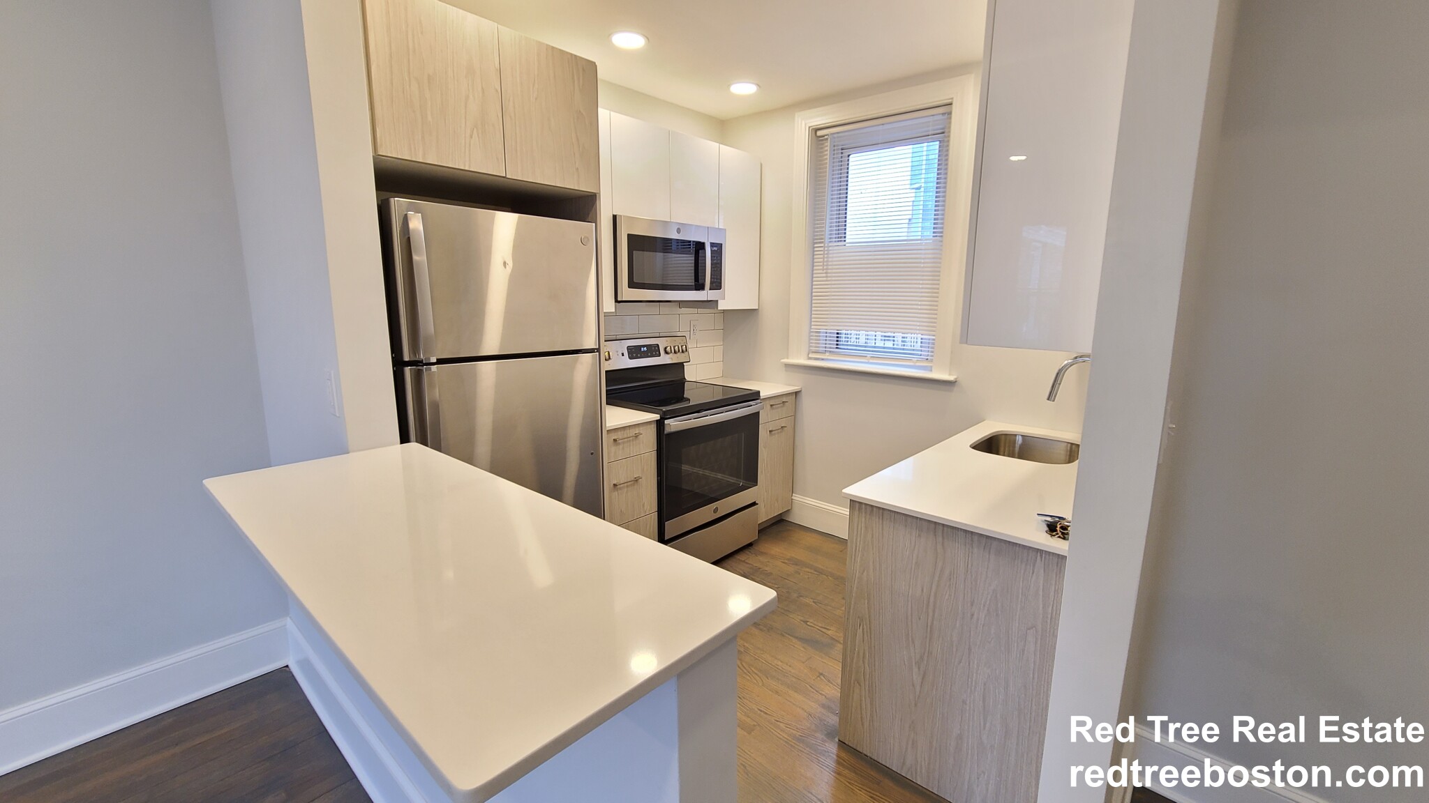 109 Queensberry St, Fenway