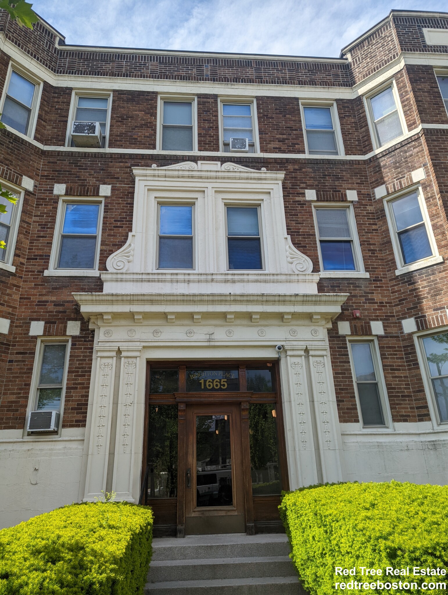 1665 Commonwealth Ave, Brighton