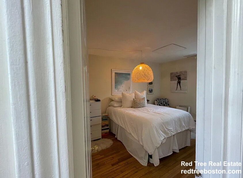 27 Garden St, Beacon Hill