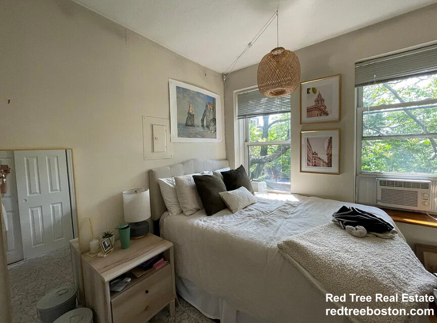 27 Garden St, Beacon Hill