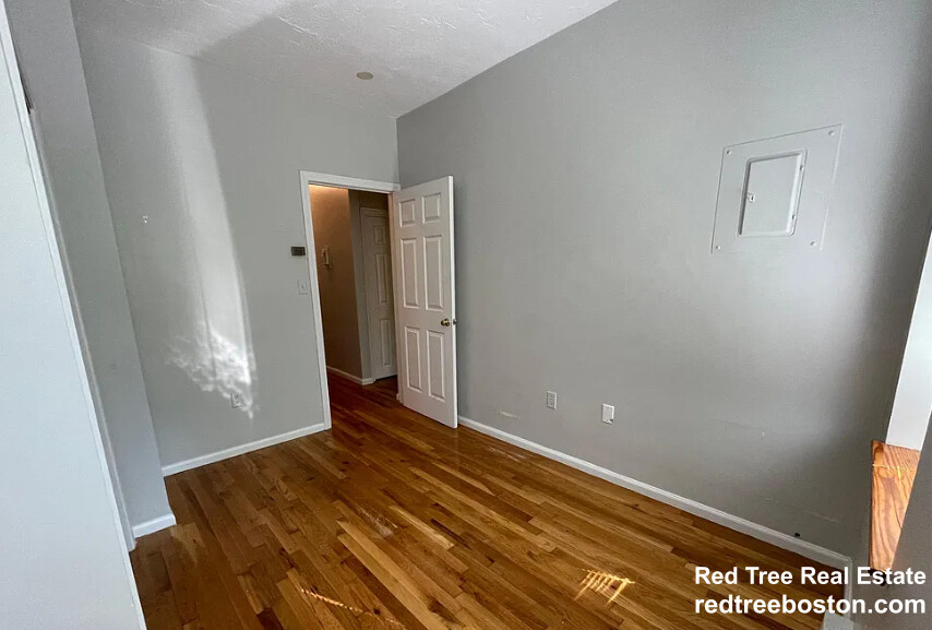 27 Garden St, Beacon Hill