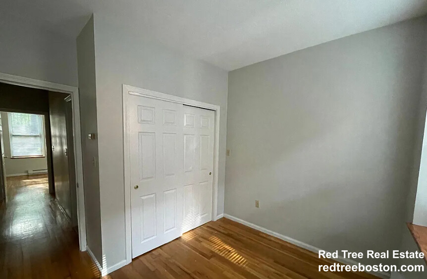 27 Garden St, Beacon Hill