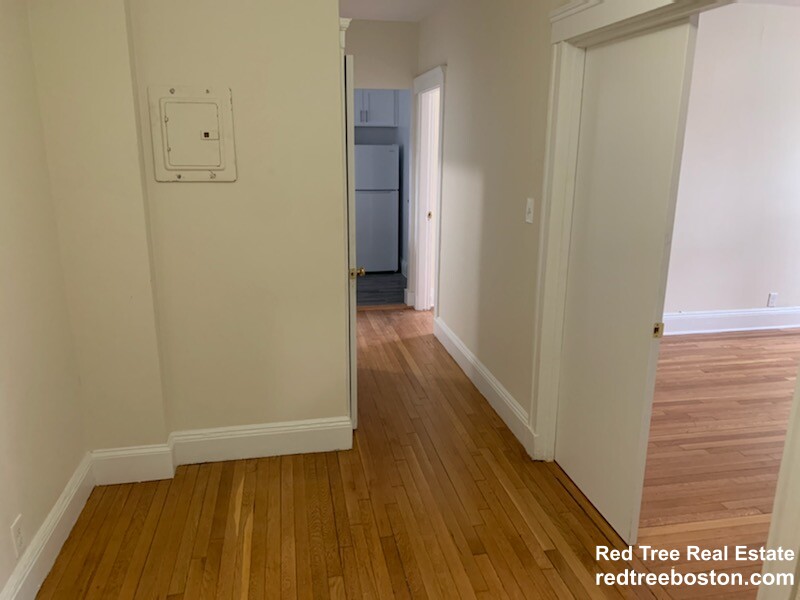 116 Washington St, Brighton