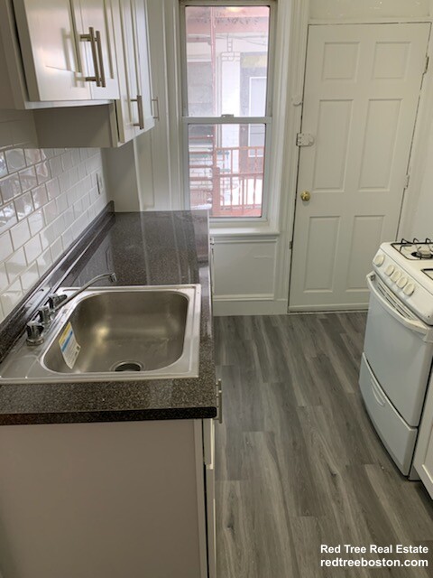 116 Washington St, Brighton