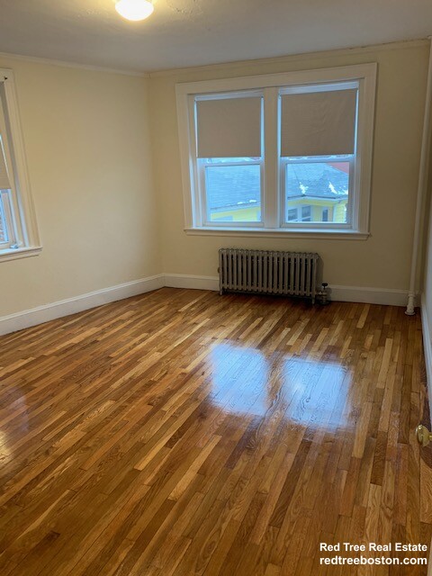 2045 Commonwealth Ave, Brighton