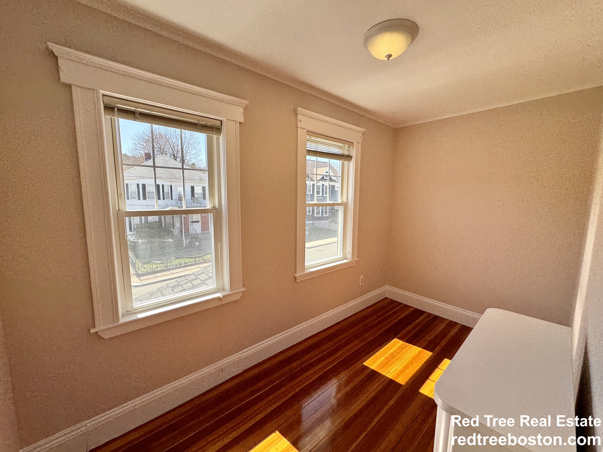 324 Beech St, Roslindale