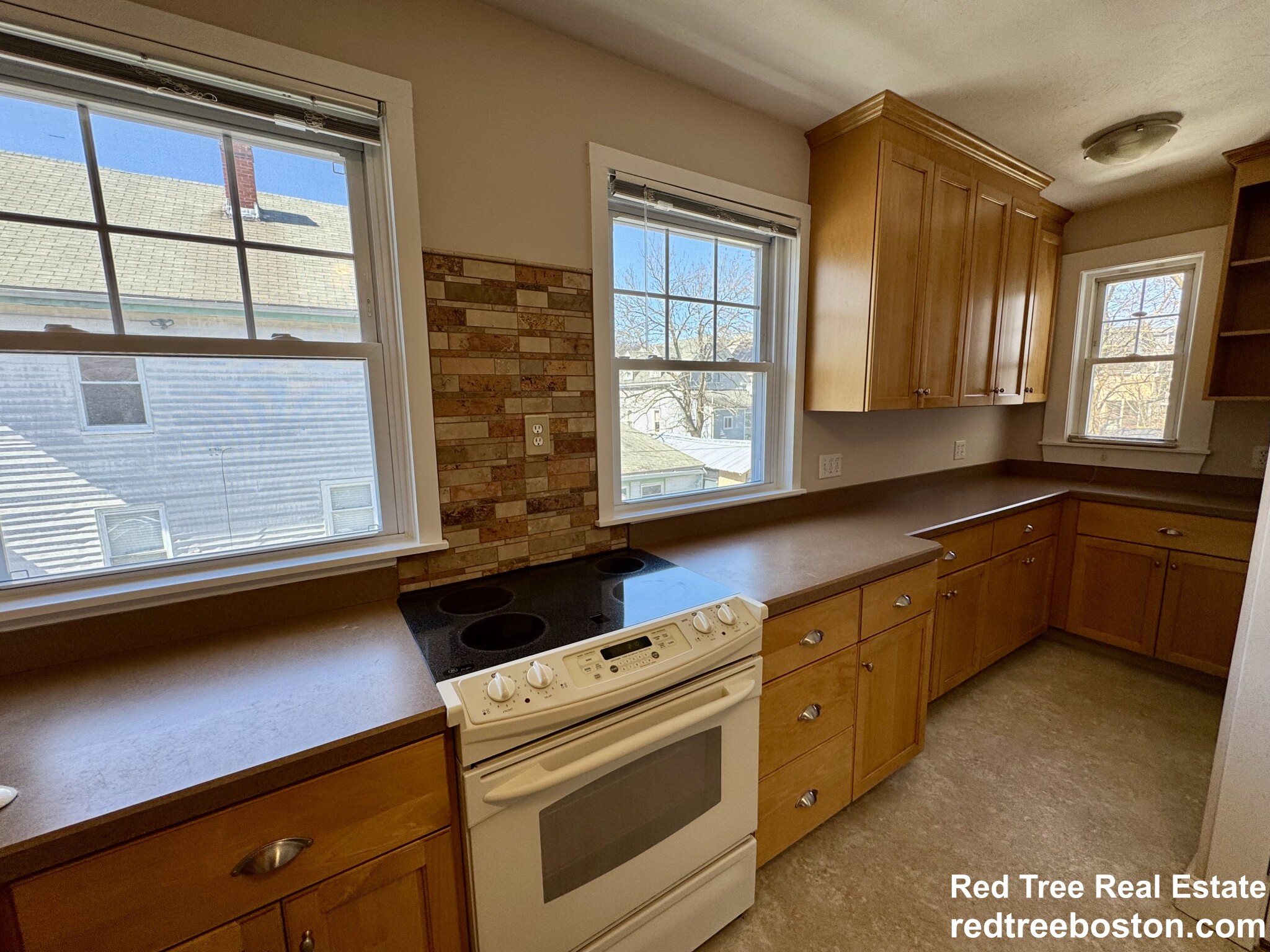 324 Beech St, Roslindale