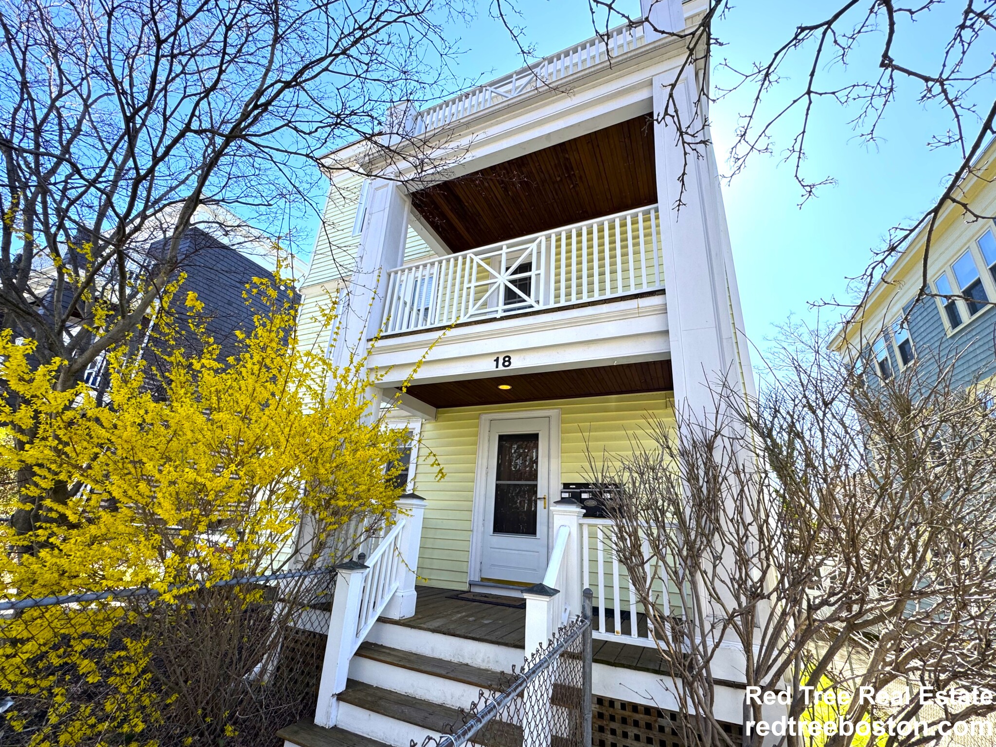 18 Saint Peter St, Jamaica Plain