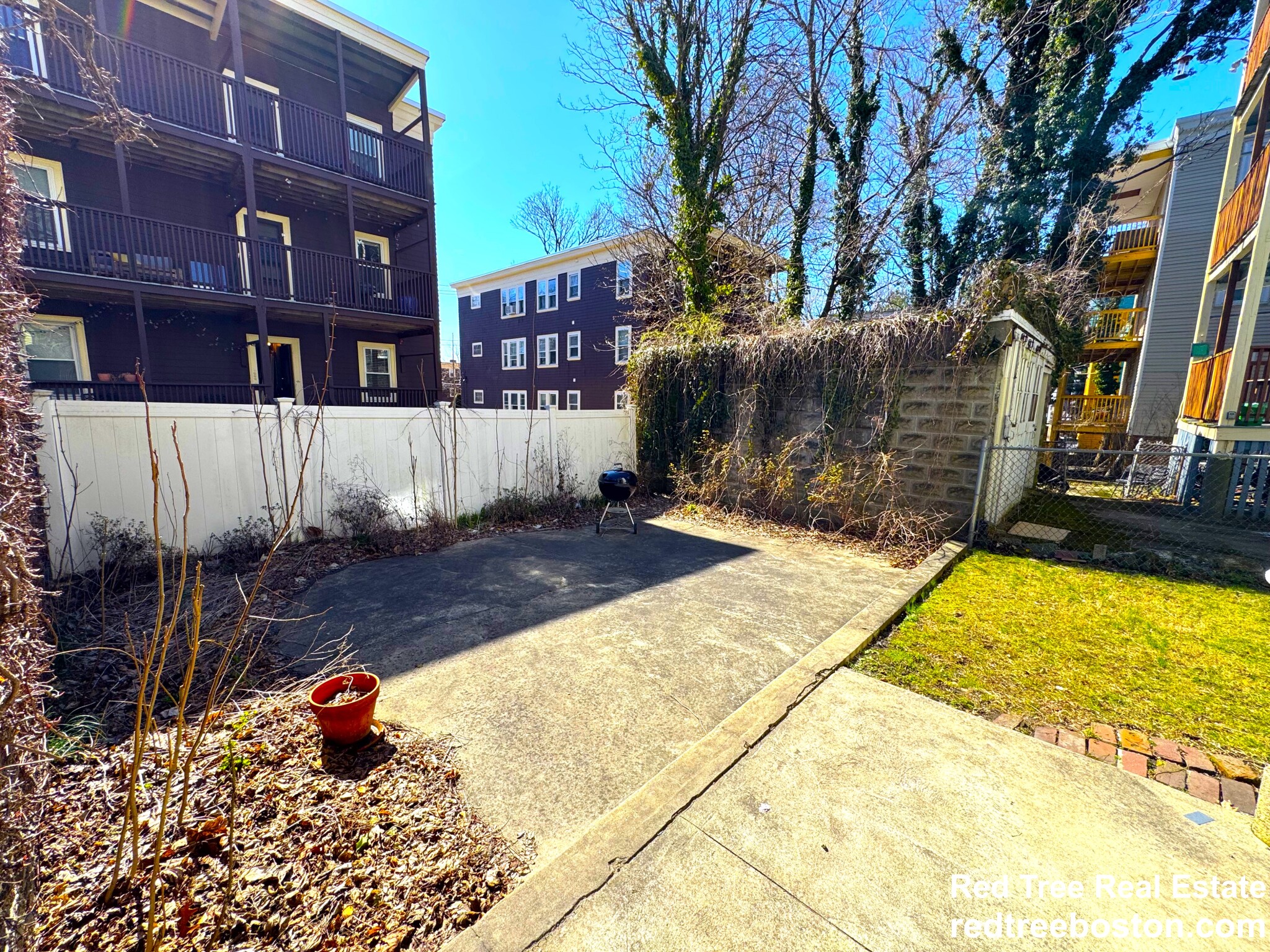 18 Saint Peter St, Jamaica Plain