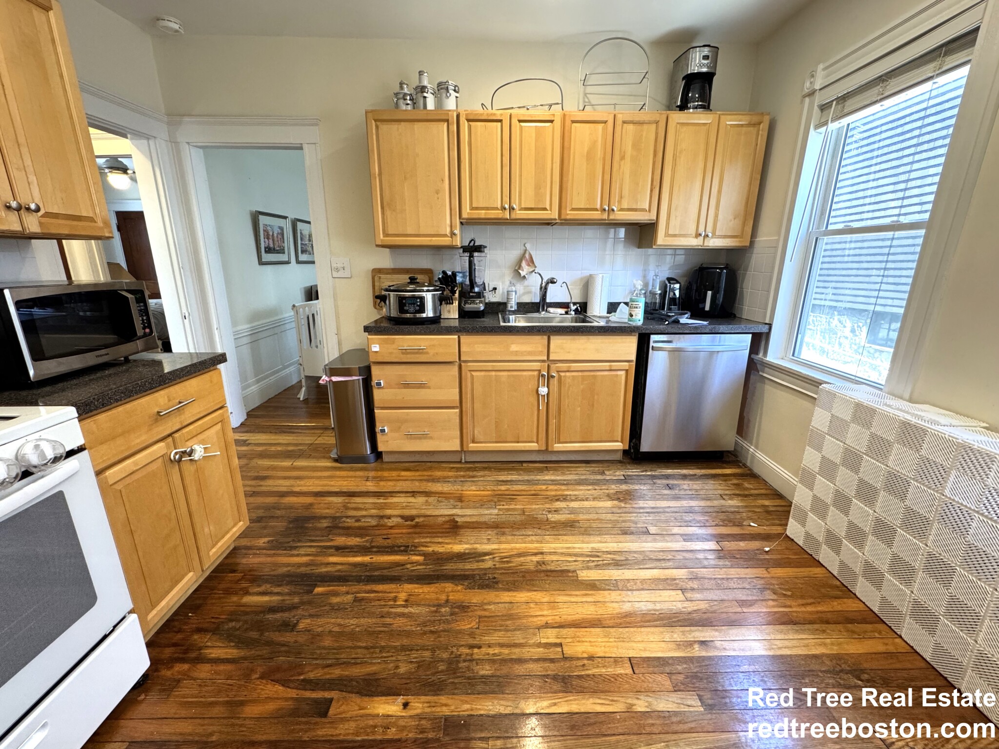 18 Saint Peter St, Jamaica Plain