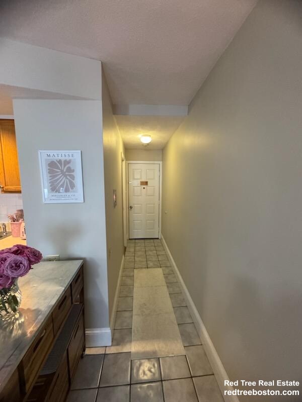 12 Mount Auburn St, Riverside