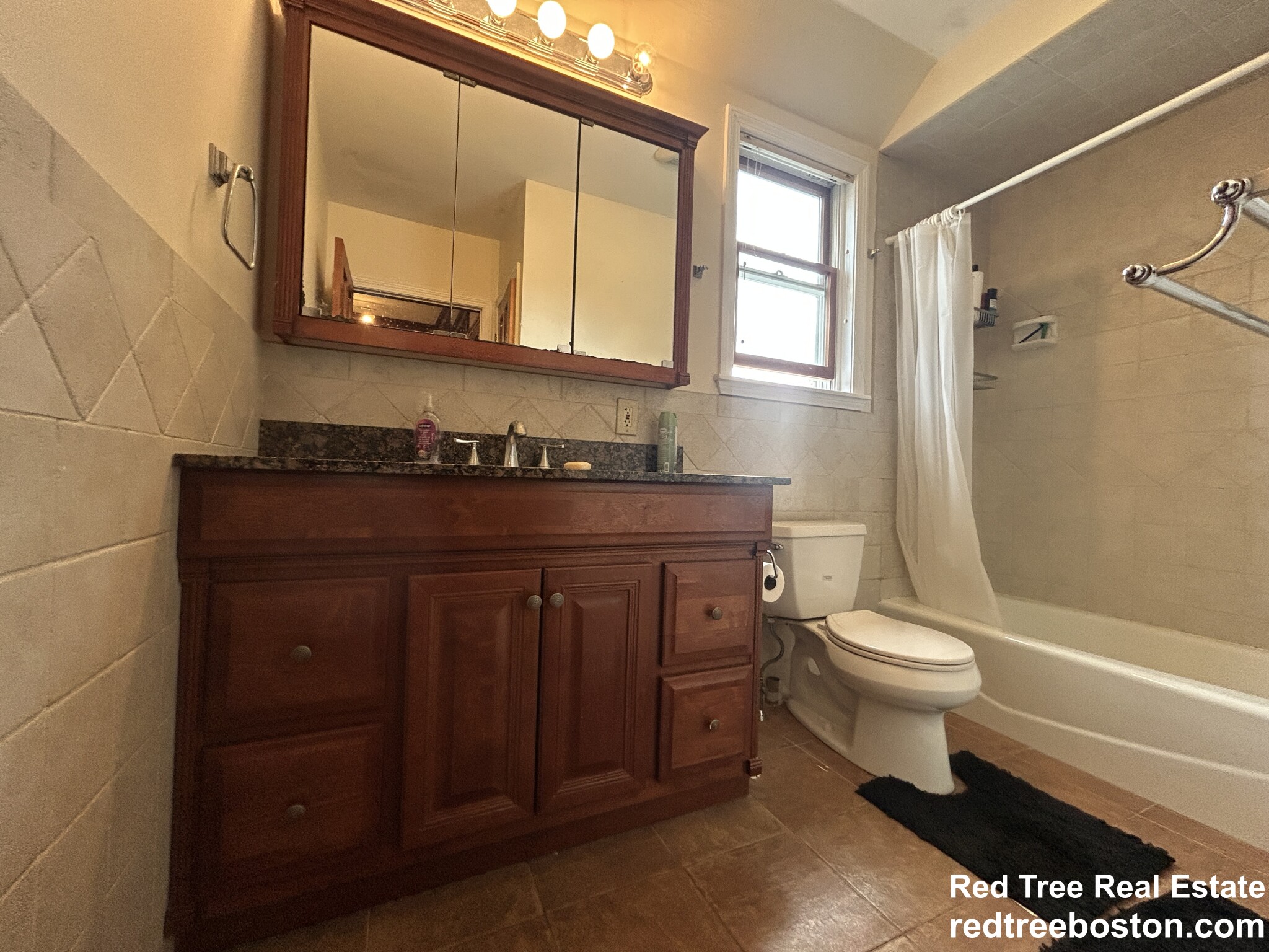 66 Perthshire Rd, Brighton