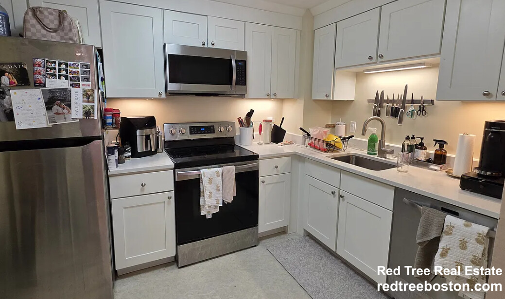 40 Williams St, Coolidge Corner