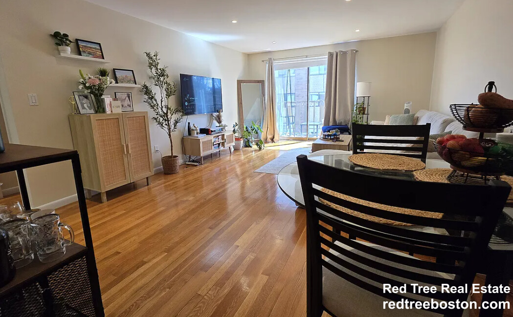 40 Williams St, Coolidge Corner