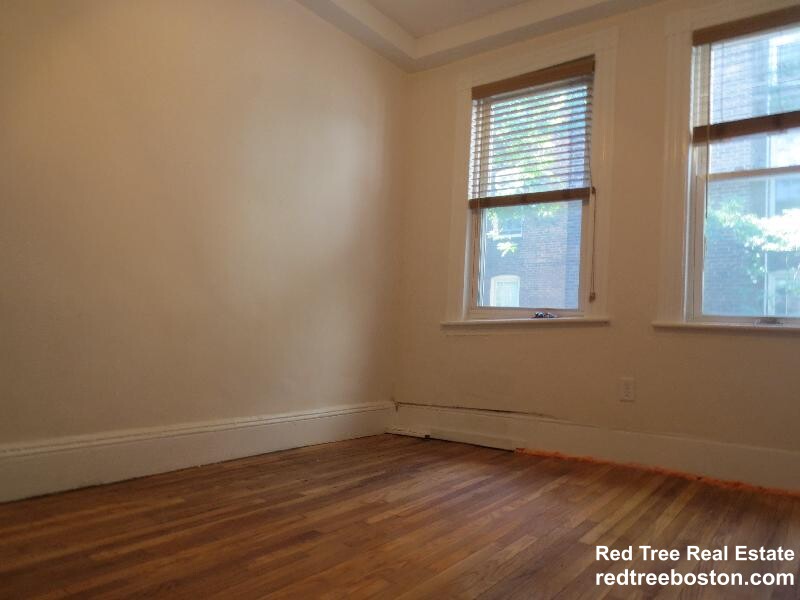 49 Saint Germain St, Back Bay