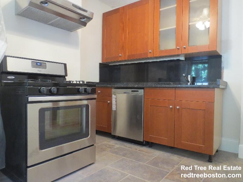 49 Saint Germain St, Back Bay