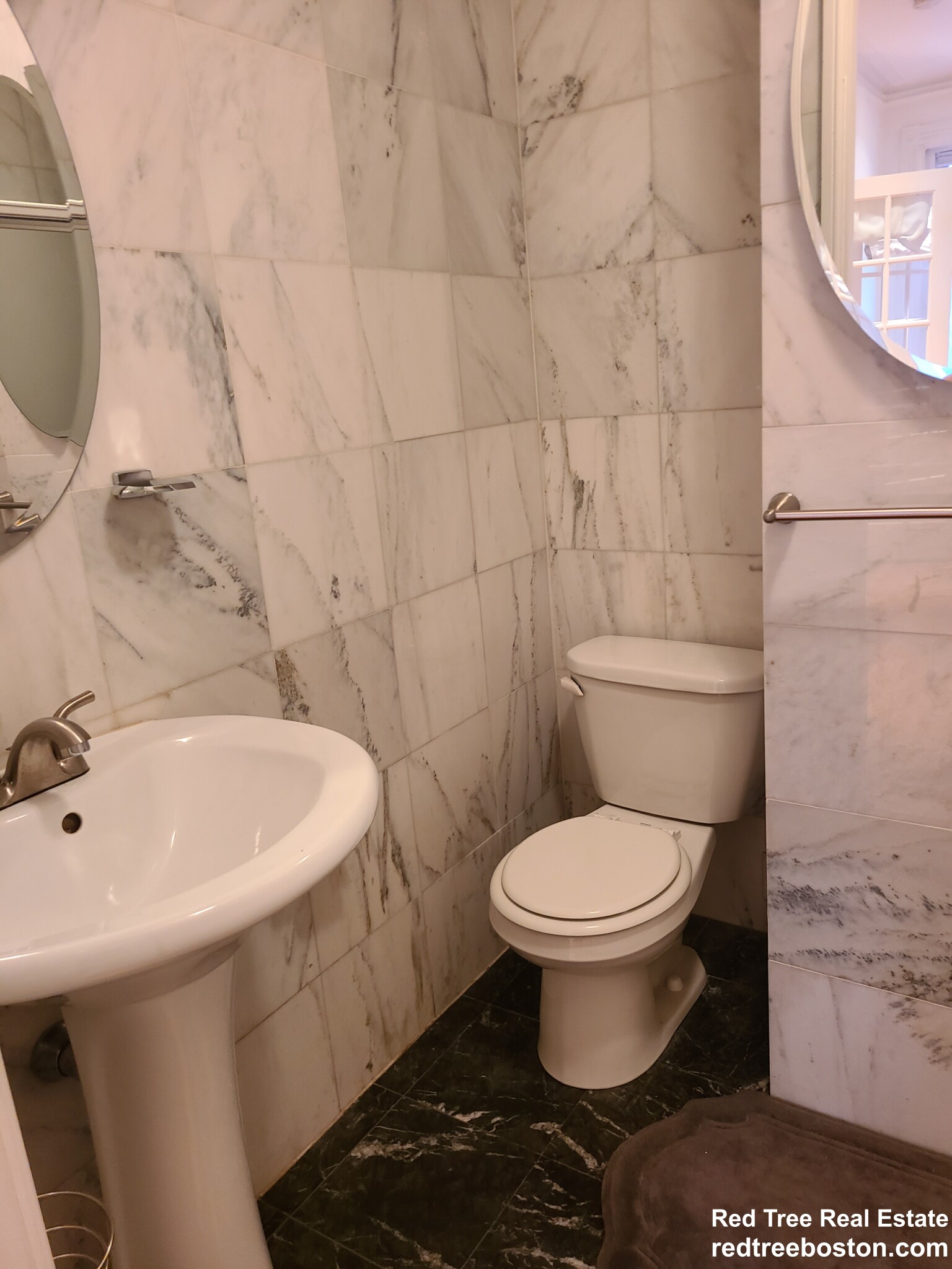 254 Newbury St, Back Bay