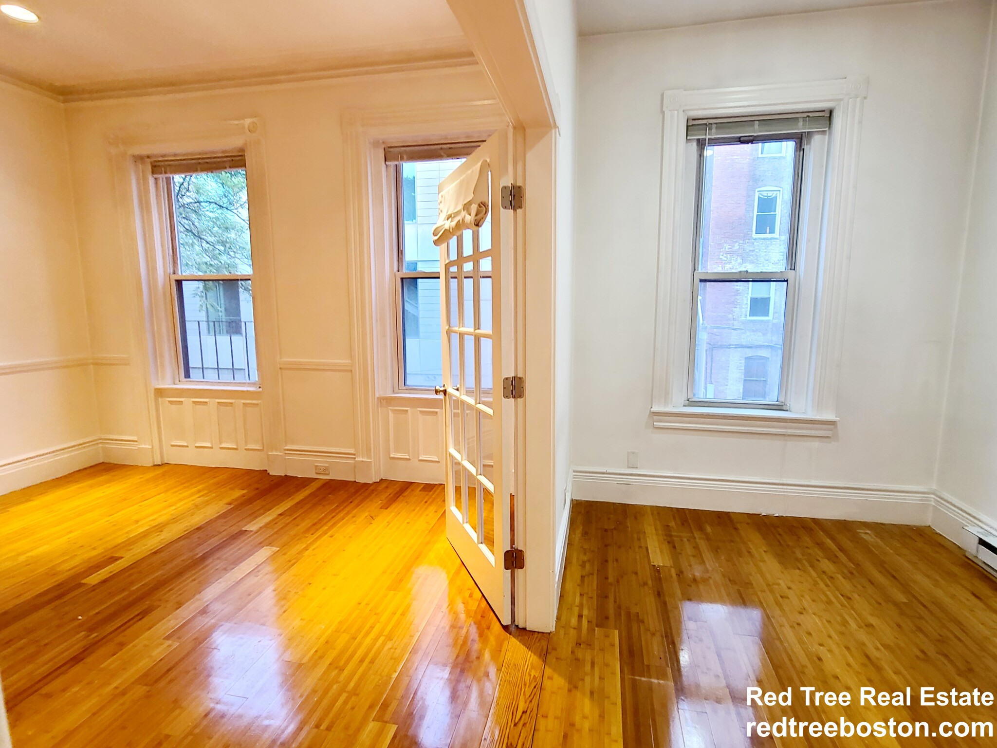 254 Newbury St, Back Bay